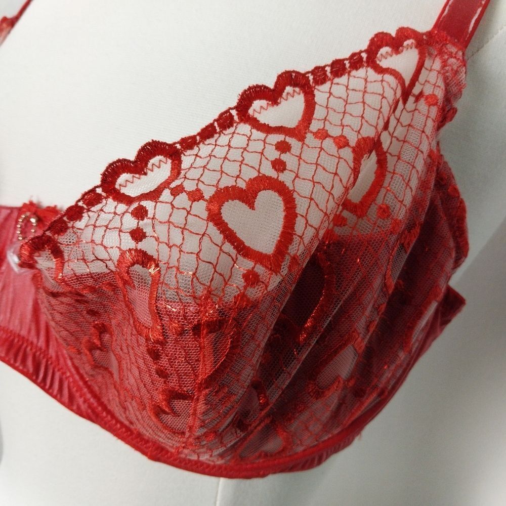 Savage X Fenty Red Heart Glossy Flossy Quarter Cup Bra Size 40DD - Picture 3 of 16